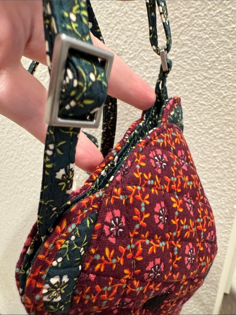 Anthropologie x Vera Bradley Quilted Burgundy‎ Floral Bear Crossbody adjustable